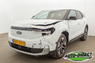 krockskadad bil auto Ford Explorer 2091 km Extended Range AWD 79 kWh Digi Dash Automaat 2024/9