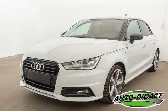 krockskadad bil auto Audi A1 1.0 TFSI 93.350 km Airco Navi 2017/4