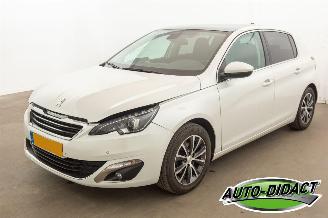 Schadeauto Peugeot 308 1.6 THP Allure Pano Clima Navi 2013/12