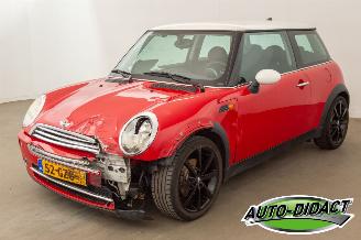 krockskadad bil auto Mini Cooper 1.6 Airco 2005/7