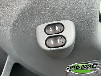 Ford Transit 300L 2.2 TDCI Airco picture 10