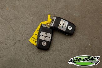 Kia Niro 1.6 Automaat Clima Navi Leder Camera picture 29