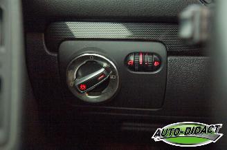 Volkswagen Golf 2.0 TDI Automaat Clima Navi Leder Highline picture 12