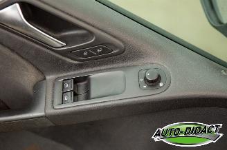 Volkswagen Golf 1.6 TDI Clima picture 11