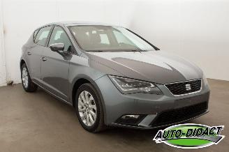 Seat Leon 2.0 TDI Automaat Clima Navi Camera picture 2