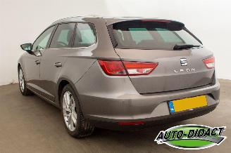 Seat Leon 1.6 TDI Clima Navi Camera Style Connect Ecomotive picture 3