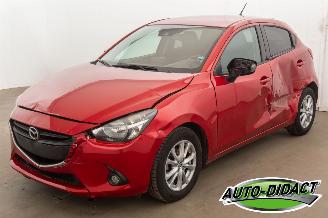 krockskadad bil auto Mazda 2 1.5 Skydrive Airco Navi 119.416 2015/9