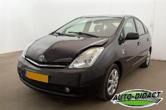 krockskadad bil auto Toyota Prius 1.5 VVT-i Automaat Clima Navi Camera Tech Edition 2006/6