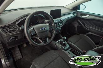 Ford Focus 1.0 EcoBoost Hybrid Clima Navi Connected picture 24