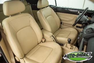 Volkswagen New-beetle 2.0 Cabriolet Highline Airco picture 15