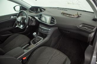 Peugeot 308 1.2 PureTech Clima Navi Blue Lease picture 16