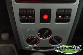 Dacia Logan 1.6 Lauréate picture 8