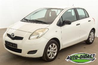 krockskadad bil auto Toyota Yaris 1.0 132.923 km 2009/7