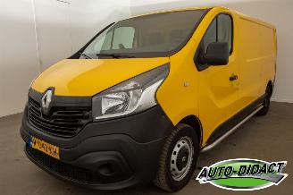krockskadad bil bedrijf Renault Trafic 1.6 dCi 70KW T29 L2H1 2017/12