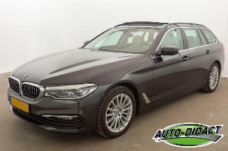 Schadeauto BMW 5-serie 520i Top Staat  !!! Pano Autom High Executive Edition 2019/6