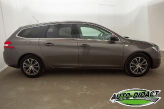 Peugeot 308 SW 1.2 PureTech Clima Navi Pano Style picture 39