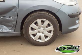 Peugeot 207 1.4-16V Airco Color-line picture 29