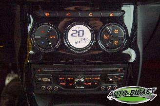 Citroën DS3 1.2 VTi Navi Clima So Chic picture 8