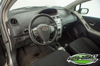 Toyota Yaris 1.3 VVTi Automaat Clima Luna MMT picture 21
