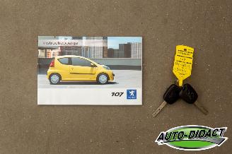 Peugeot 107 1.0-12V XR picture 17