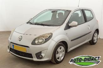 skadebil auto Renault Twingo 1.2 Dynamique Airco 2008/2