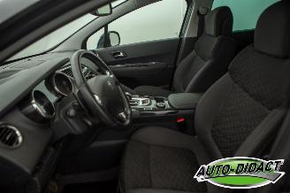 Peugeot 3008 2.0 4WD Automaat HDi HYbrid4 Blue Lease Clima Navi picture 24