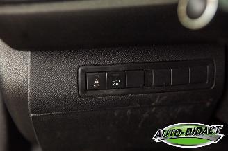 Peugeot 308 1.6 HDI Automaat Clima Navi Féline picture 11