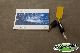 Peugeot 308 1.6 HDI Automaat Clima Navi Féline picture 25