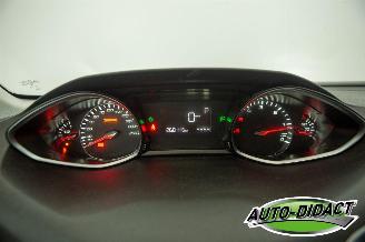Peugeot 308 1.6 HDI Automaat Clima Navi Féline picture 6