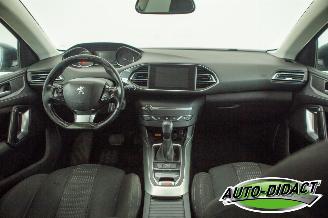 Peugeot 308 1.6 HDI Automaat Clima Navi Féline picture 21