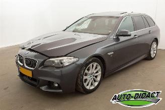 BMW 5-serie 520d  Automaat Pano Clima Navi Leder High Executive picture 1