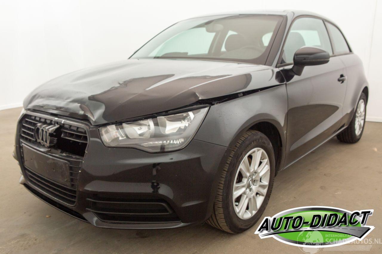 Audi A1 1.4 TFSI Attraction 72.800 km Capras Airco Pano Stoelverwarming