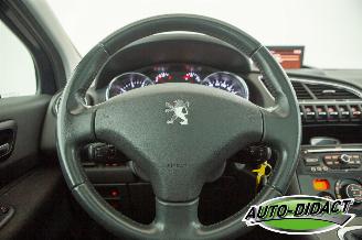 Peugeot 3008 1.6 VTi Clima Pano Première picture 5