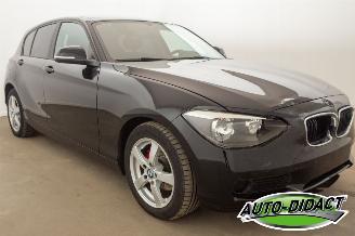 BMW 1-serie 116i Airco Camera Stoelverwarming picture 2