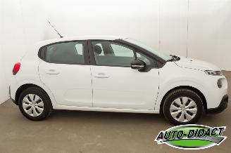 Citroën C3 1.2 PureTech Feel Clima Navi Motorschade picture 33