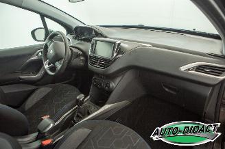 Peugeot 2008 1.2 Access Airco picture 15