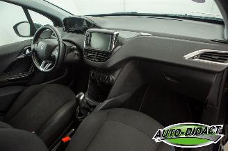 Peugeot 208 1.2 Airco 124.822 km picture 17