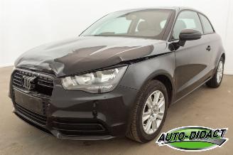 Schadeauto Audi A1 1.4 TFSI 72.800 km Carpas Airco Pano Attraction 2011/1