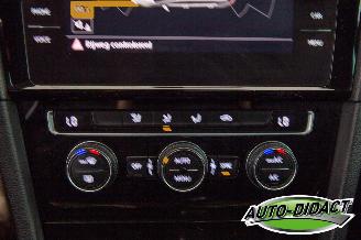 Volkswagen Golf 1.0 TSI Digi Dash Camera Highline Business R picture 10