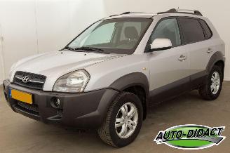 Unfallwagen Hyundai Tucson 2.0i 4WD Clima Style 2006/3