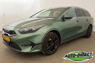 Auto incidentate Kia Ceed 1.5 T-GDi Automaat Motorschade MHEV DynamicPlusLine 2023/2