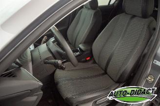 Peugeot e-208 EV 51 kWh Automaat Clima Navi Camera Allure picture 29