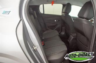 Peugeot e-208 EV 51 kWh Automaat Clima Navi Camera Allure picture 26