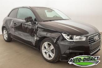Audi A1 1.0 TFSI Automaat Navi Airco picture 2