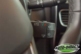 Renault Clio 0.9 TCe Airco Navi Limited picture 19