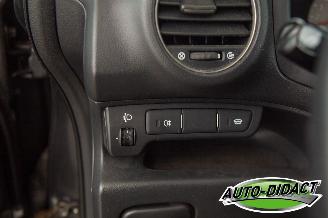 Kia Carens 2.0 CVVT Clima 7p. X-ecutive picture 11