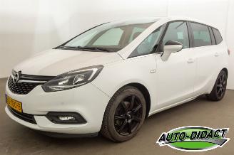 Damaged car Opel Zafira 1.4 Turbo 7p. Navi Camera Pano Business+ 2017/1
