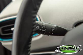 Toyota Prius 1.8 Hybrid Automaat Clima Navi Camera picture 20