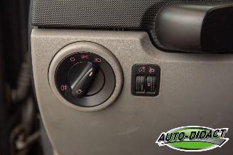 Volkswagen New-beetle Cabriolet 1.6 Airco picture 17
