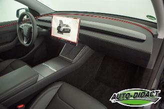 Tesla Model Y Premium 75 kWh Long Range AWD verrijdbaar picture 15